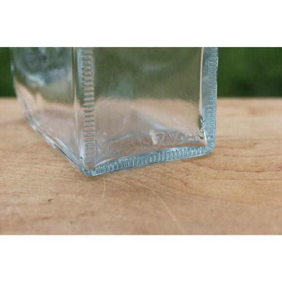 Simple Vintage Clear Glass Bottle / Flower Vase - Picture 7 of 7
